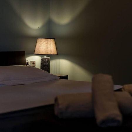Superior Apartment - Overlooking Chania-With Pool La Canea Esterno foto