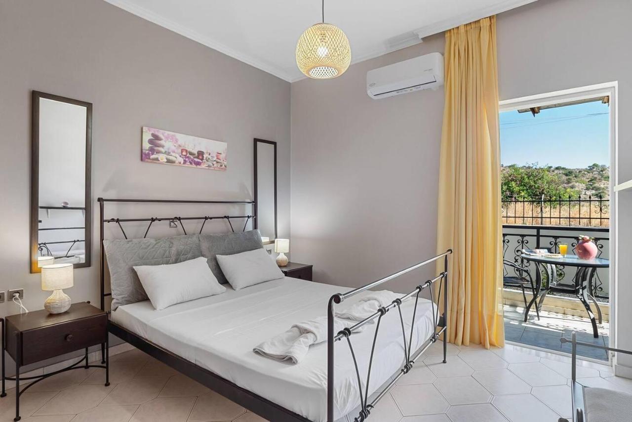 Superior Apartment - Overlooking Chania-With Pool La Canea Esterno foto