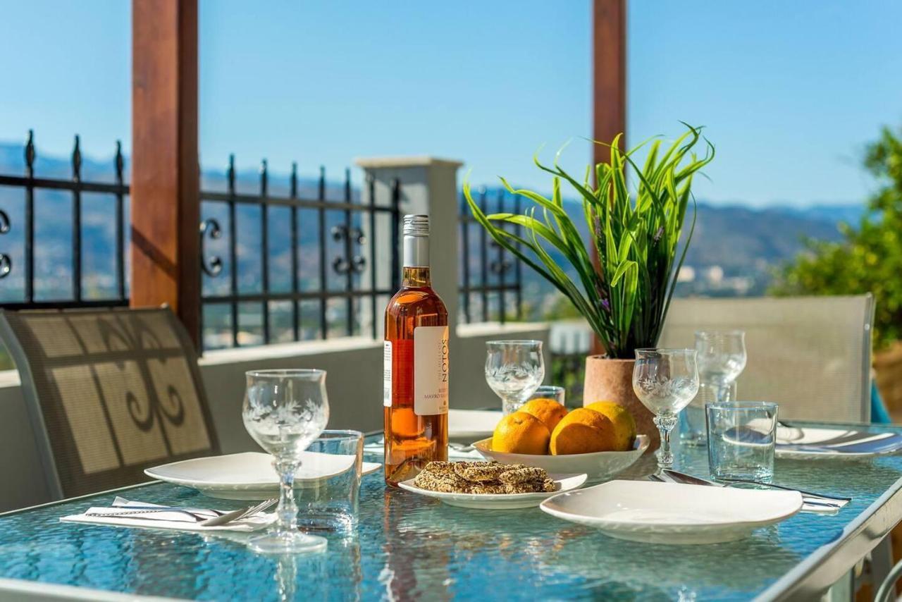 Superior Apartment - Overlooking Chania-With Pool La Canea Esterno foto