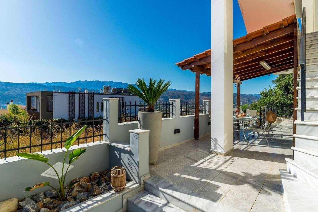 Superior Apartment - Overlooking Chania-With Pool La Canea Esterno foto